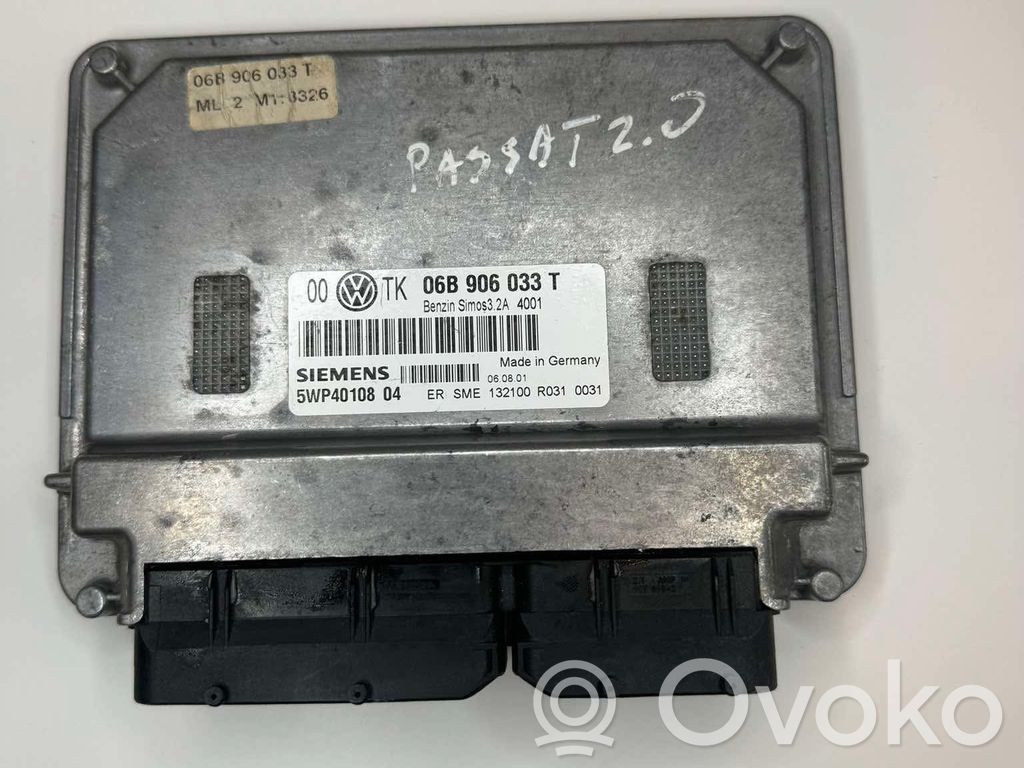 Volkswagen PASSAT B5 Engine control unit/module 