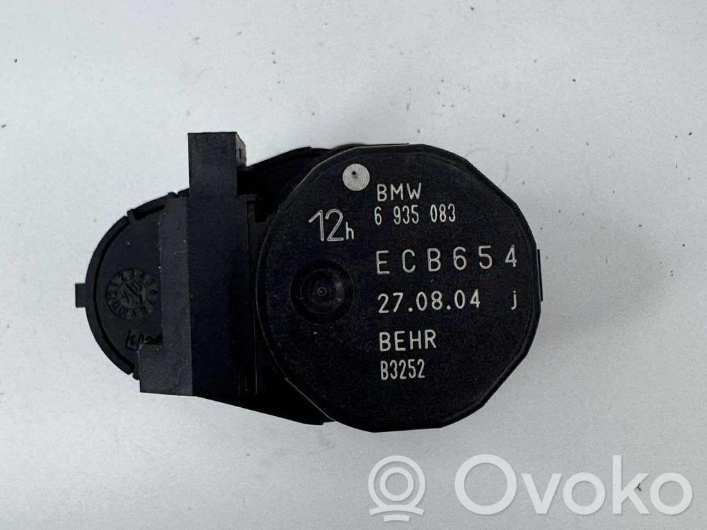BMW 7 E65 E66 Oro sklendės varikliukas 