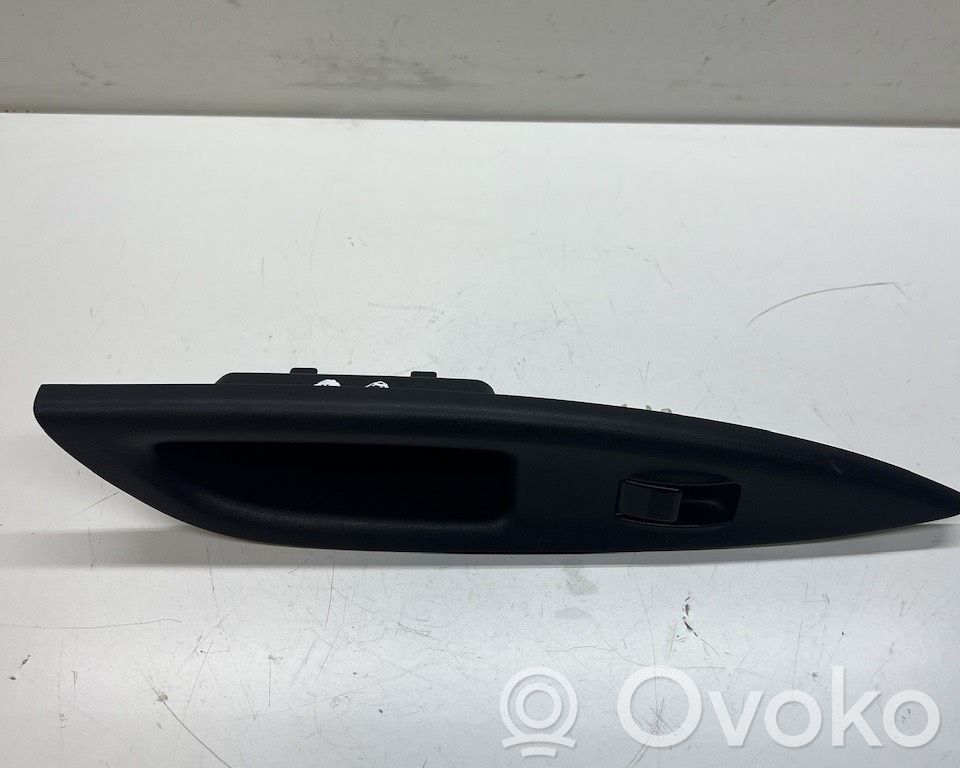 Mazda 6 Electric window control switch 