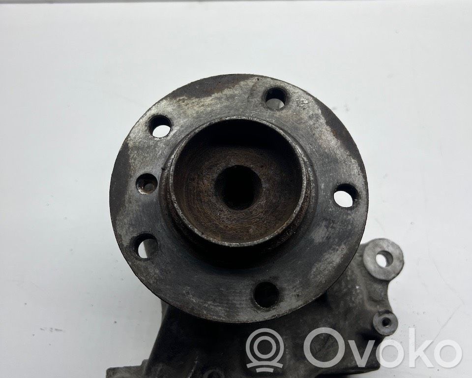 Cubo de rueda delantera   6753461