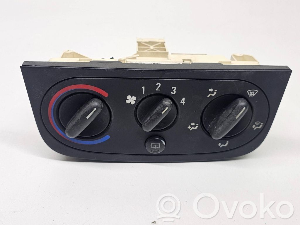 Opel Corsa C Climate control unit 