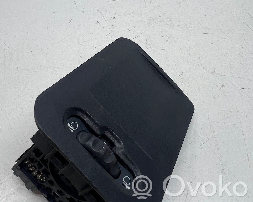 Renault Clio II Headlight level height control switch 