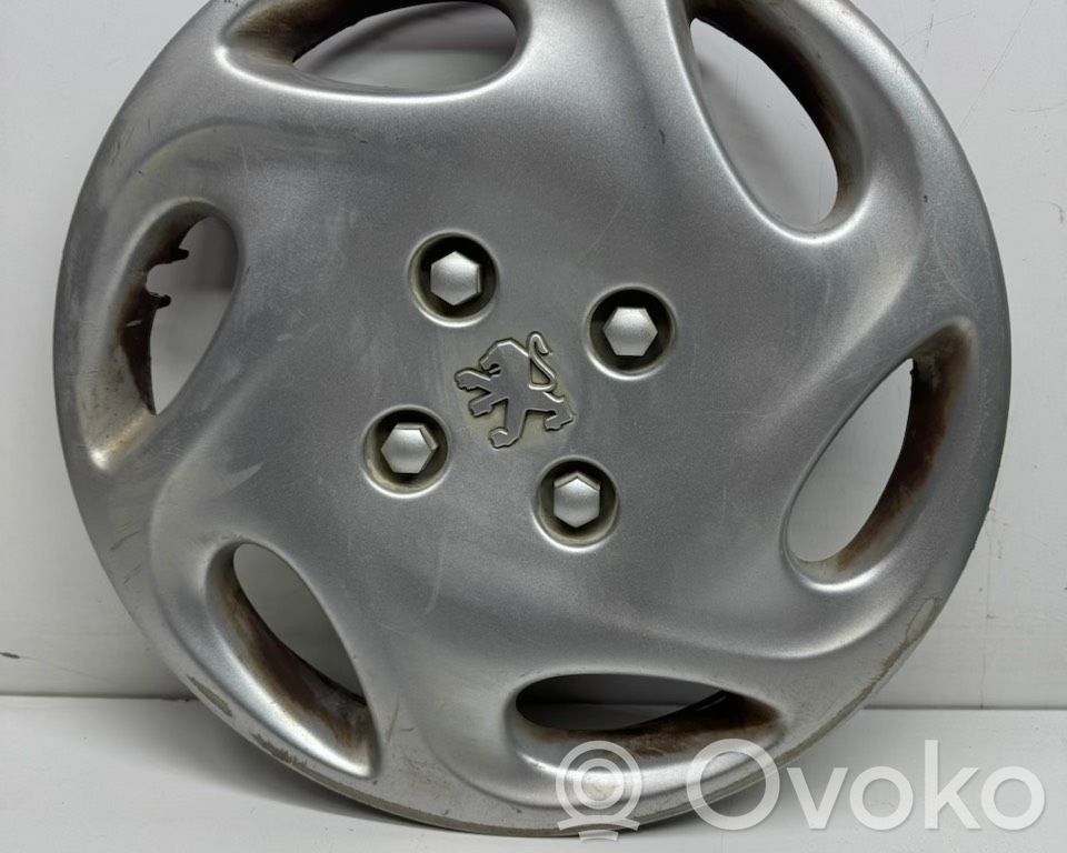 Peugeot 206 R14 wheel hub/cap/trim 