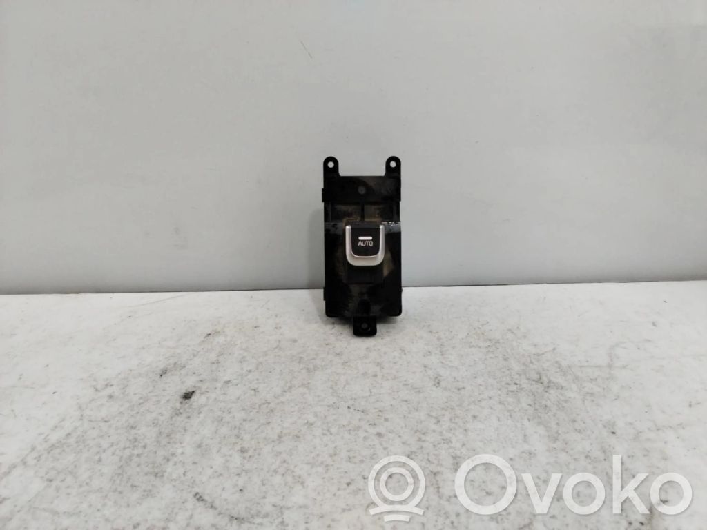 KIA Sorento Interruptor del elevalunas eléctrico 