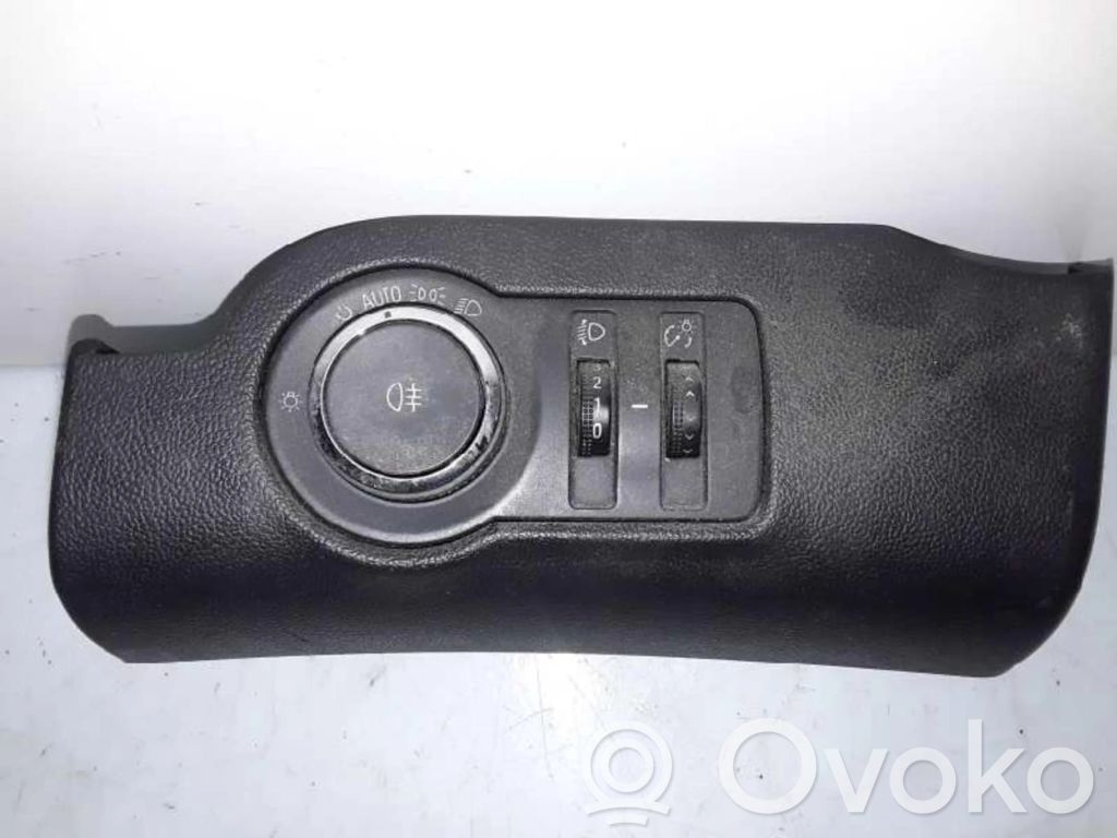 Opel Astra J Interruttore luci