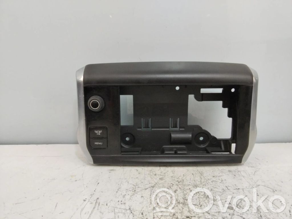 Peugeot 208 I Rivestimento modanatura