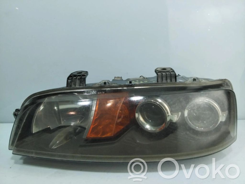 Fiat Punto (188) Far 