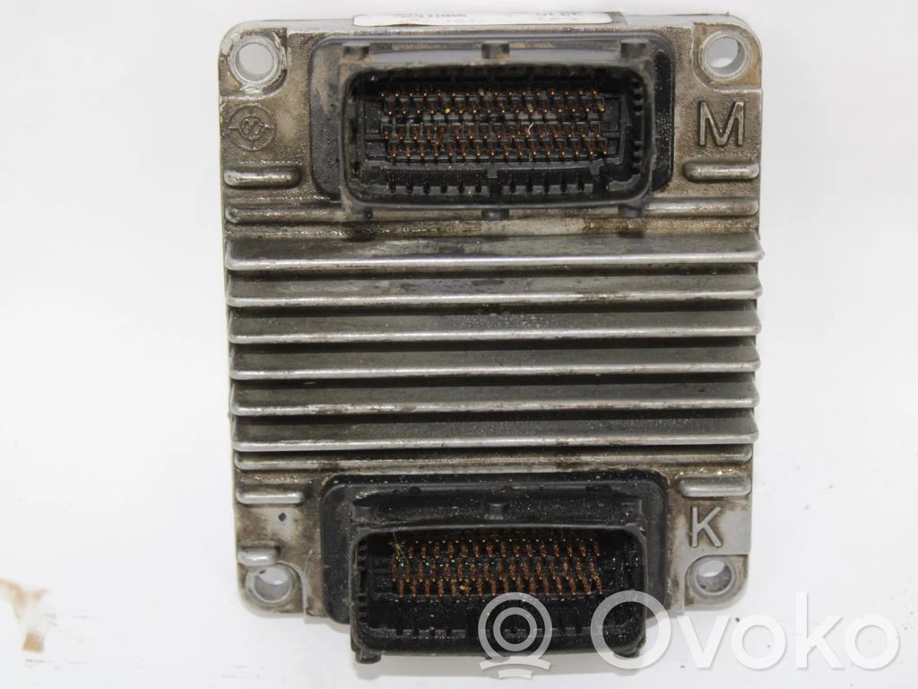 Unidad de control/módulo ECU del motor   8972406216