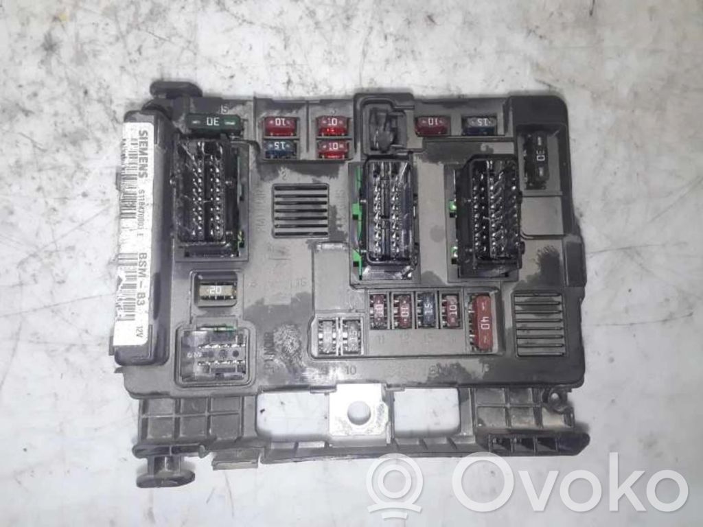 Module de fusibles   9643498880
