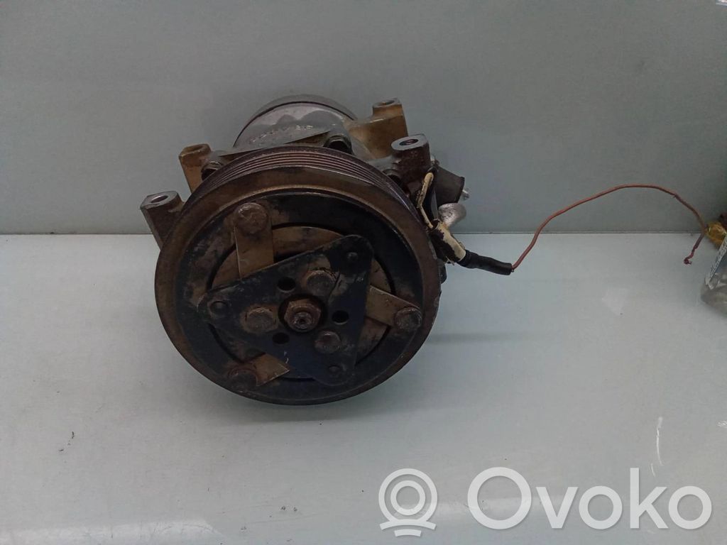 Renault Kangoo I Compressore aria condizionata (A/C) (pompa) 