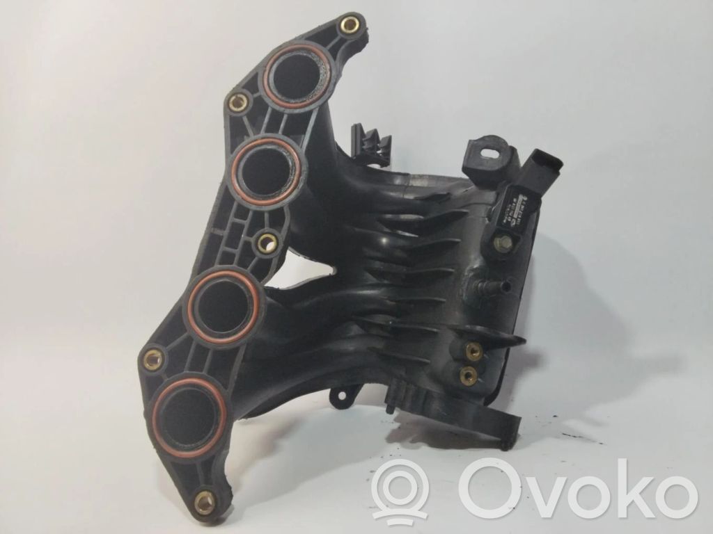 Peugeot 206+ Collettore di aspirazione
