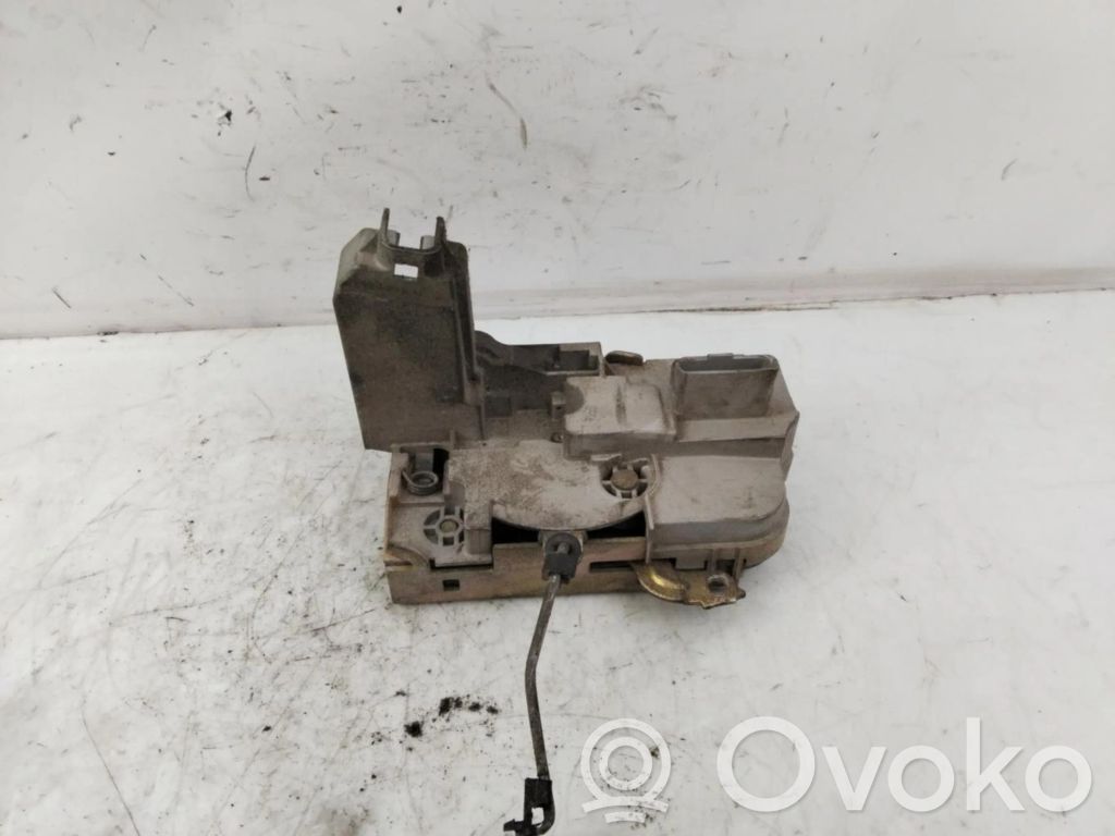 Peugeot 307 Etuoven lukko 