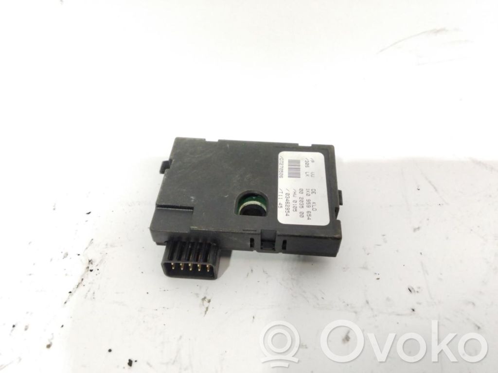 Audi A3 S3 8P Sensor / Fühler / Geber