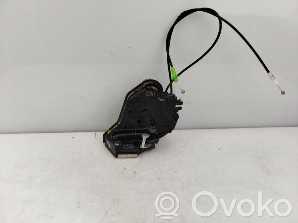 Toyota Aygo AB10 Serrure de porte arrière