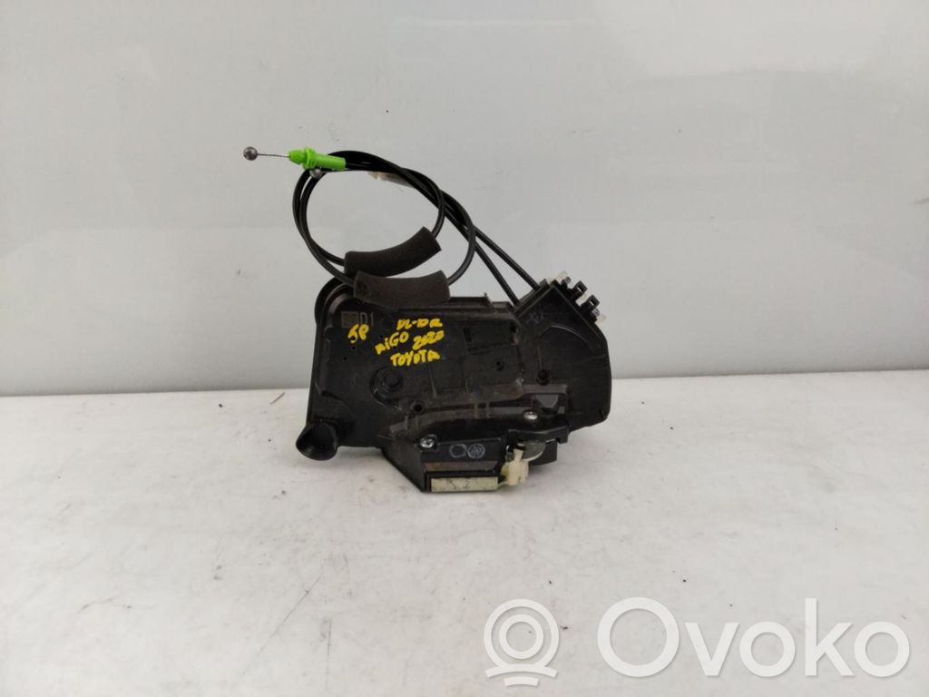 Toyota Aygo AB10 Încuietoare ușă față 