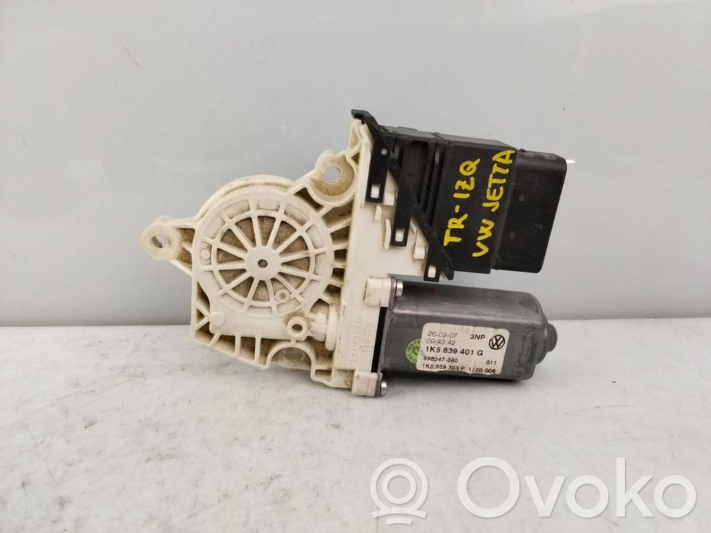 Volkswagen Jetta VI Kulmaikkunalasi