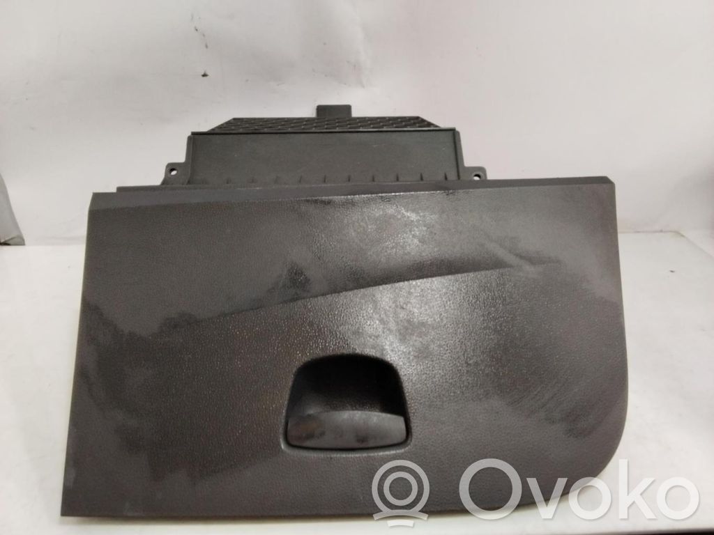 Seat Ibiza IV (6J,6P) Handschuhfach 