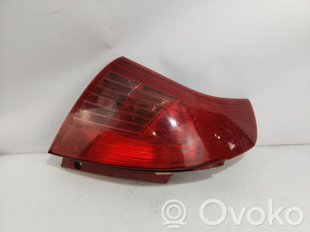 Front indicator light   E131357