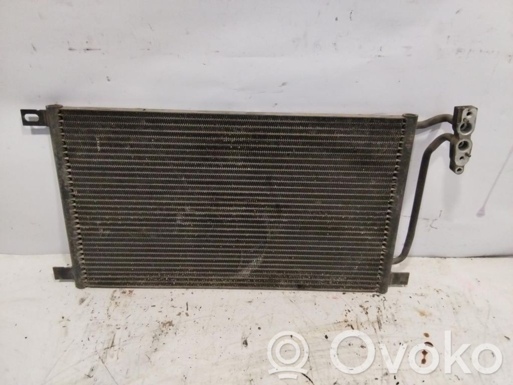 Radiatore di raffreddamento A/C (condensatore)   8377648
