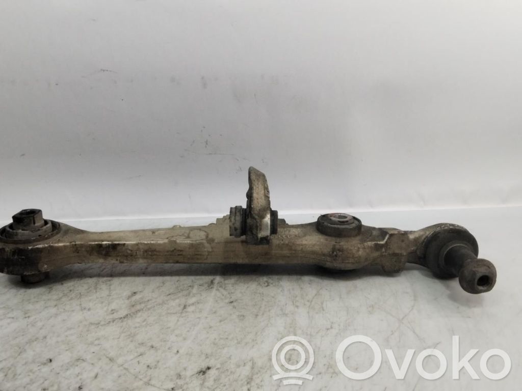 Volkswagen PASSAT Braccio di controllo sospensione anteriore inferiore/braccio oscillante 