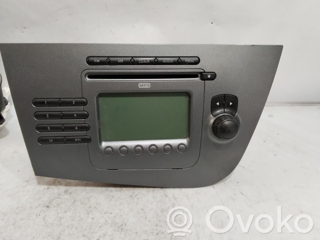 Seat Leon (1P) Unitate principală radio/CD/DVD/GPS 