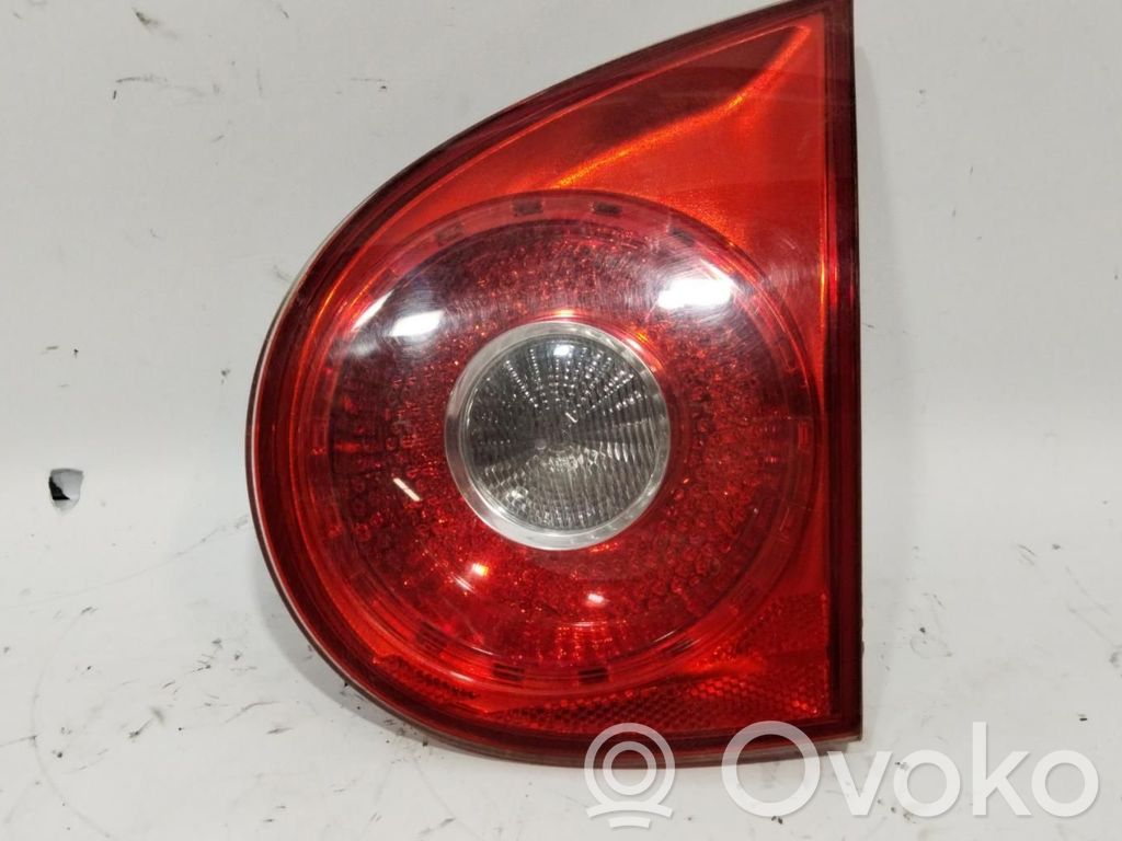 Volkswagen Golf V Lampă spate în caroserie 