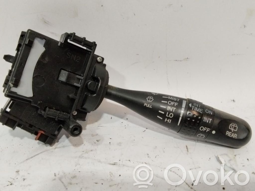 Suzuki SX4 Pyyhkimen kytkin 