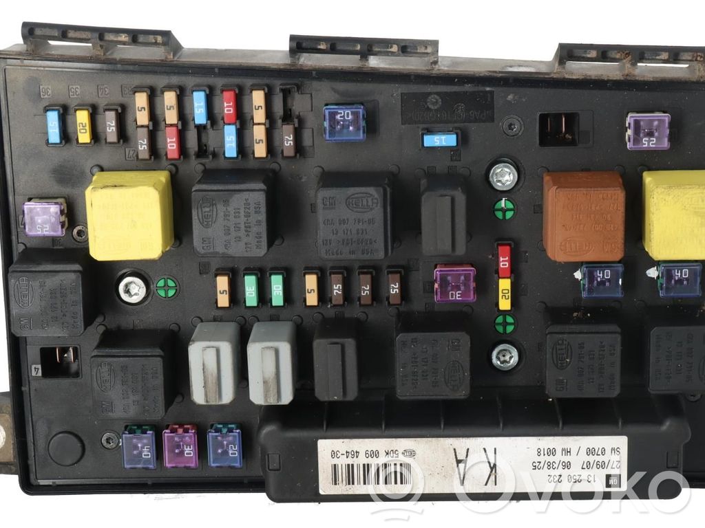 Opel Zafira B Módulo de fusible 