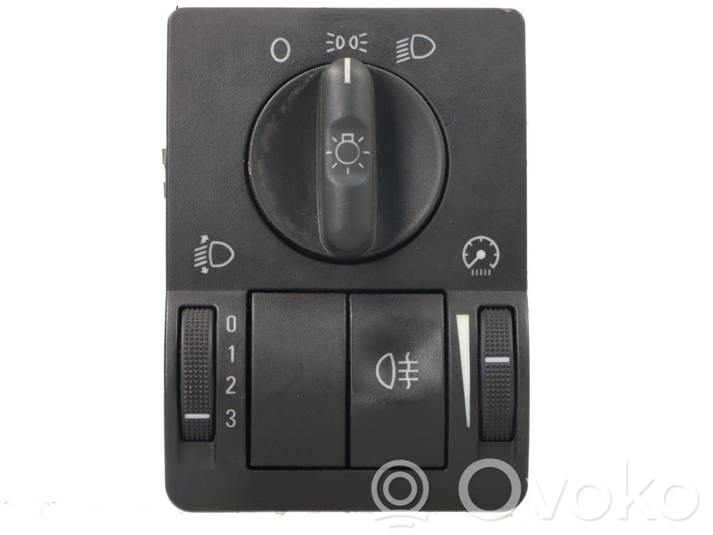 Opel Corsa C Light switch 