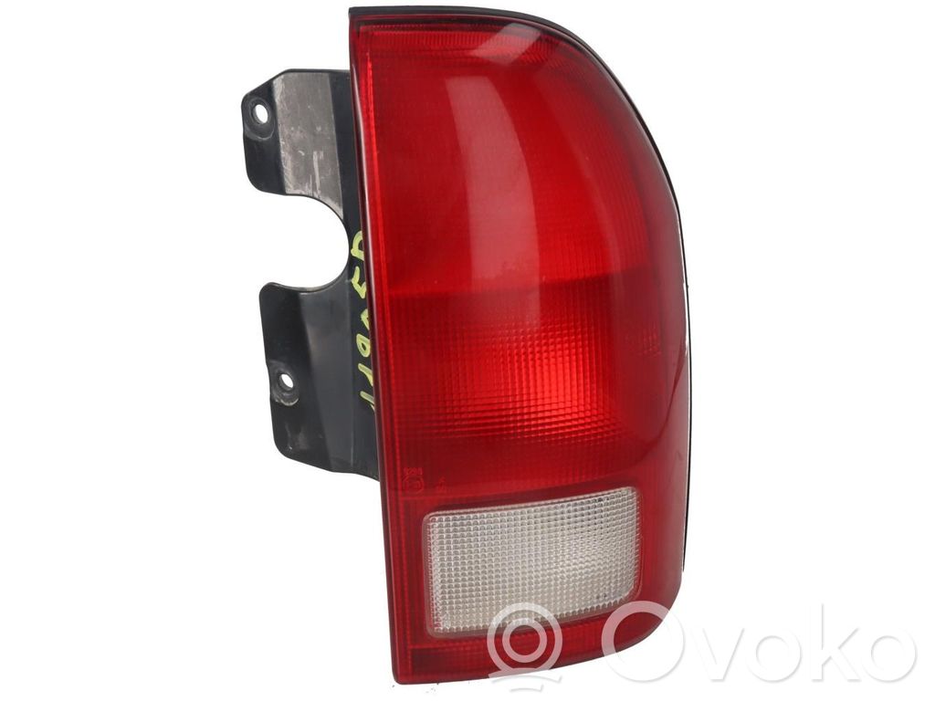 Suzuki Grand Vitara II Lampa tylna 