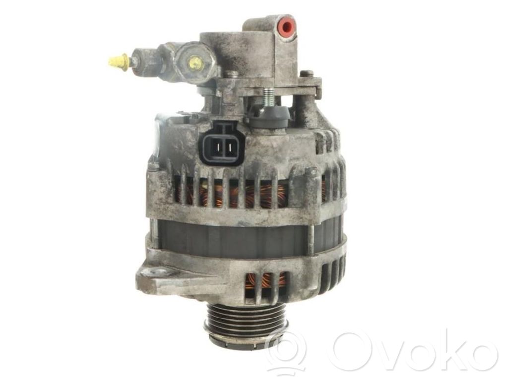 Opel Astra H Alternador 