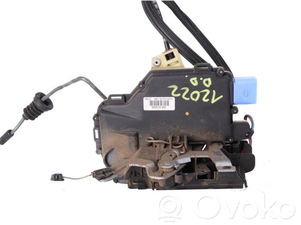 Volkswagen Polo IV 9N3 Zamek drzwi przednich 