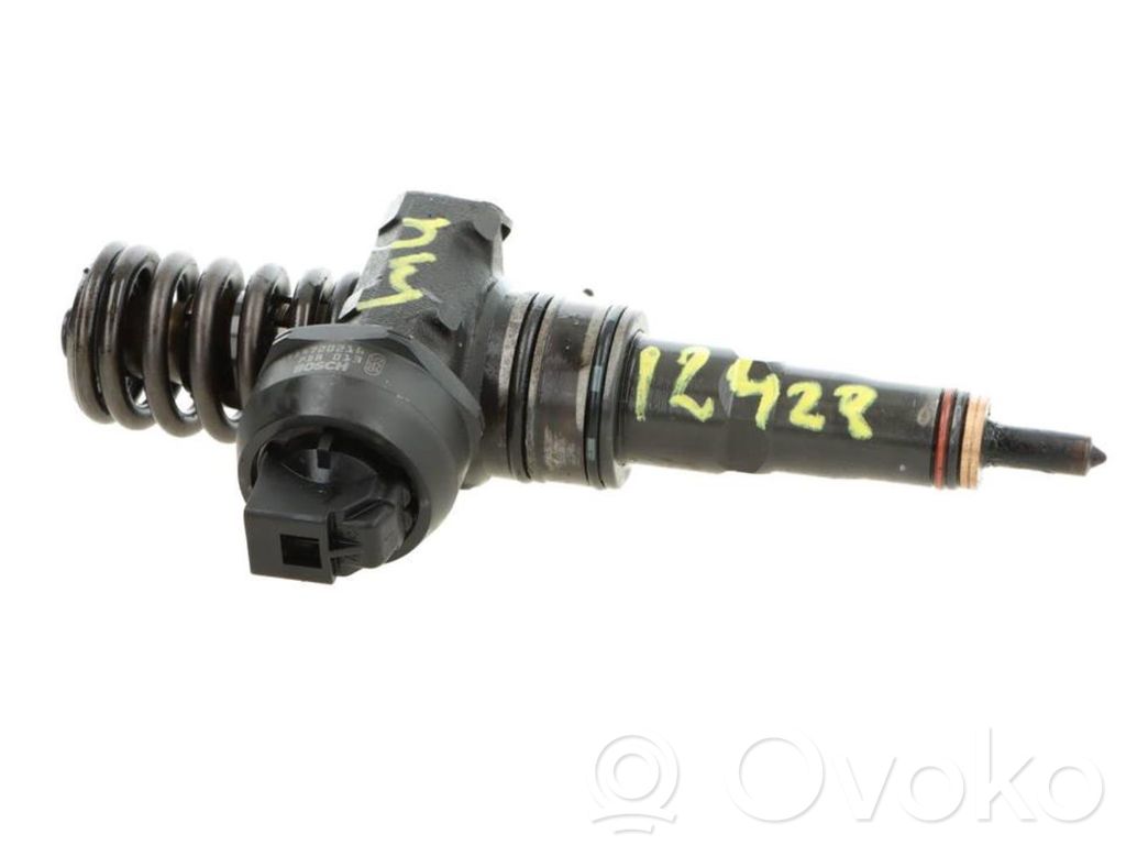 Volkswagen PASSAT Inyector de combustible 