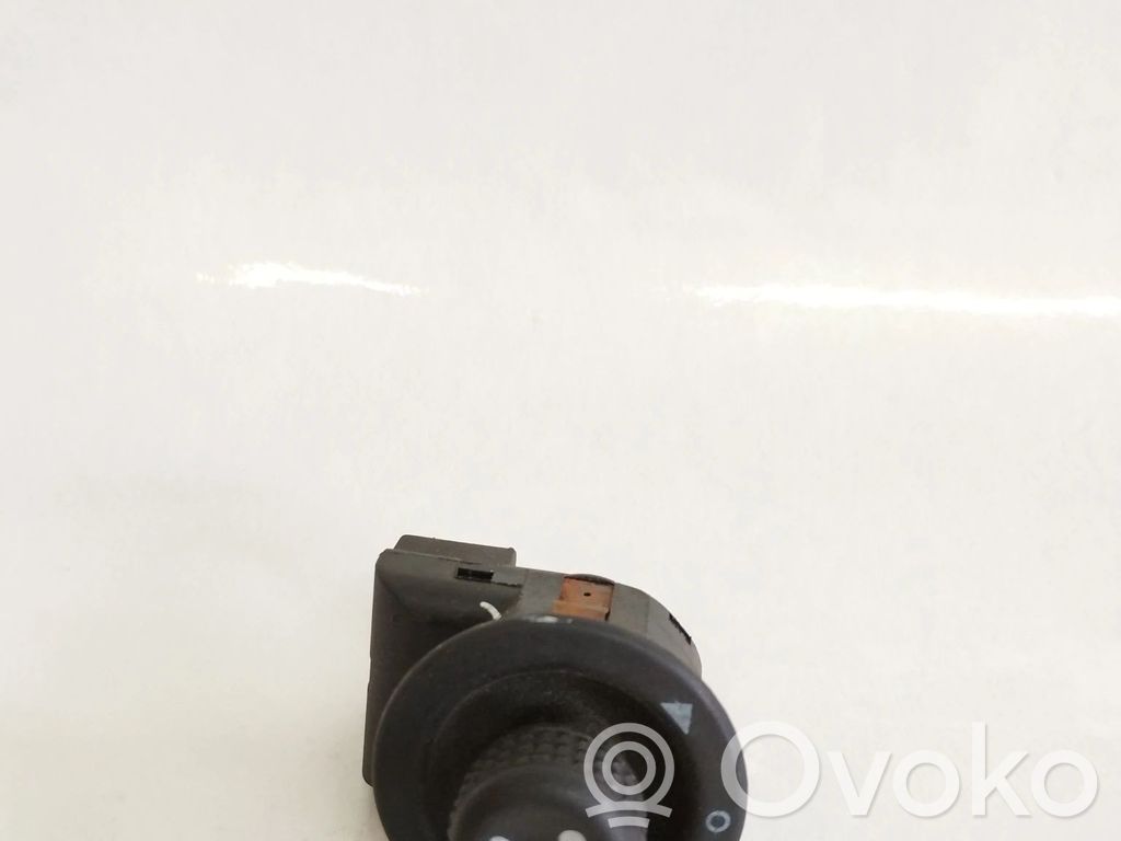 Wing mirror switch   94BG17B676BA,D3L0A