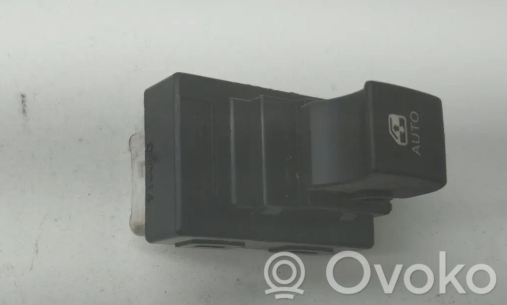 Electric window control switch   3695111000,8PINOS,935751H100
