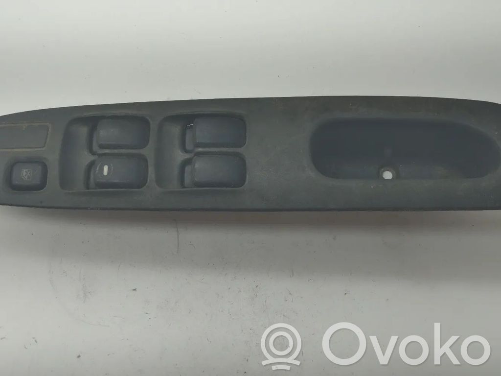 Mitsubishi Lancer Electric window control switch 