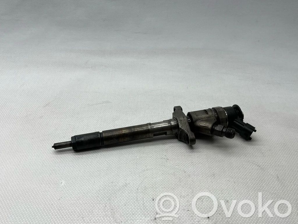 Injector combustibil   0445110353,9M5Q9F593AA