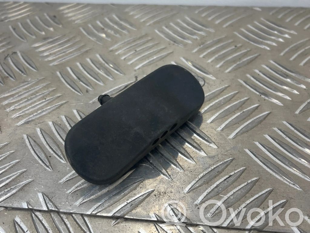 Audi A8 S8 D4 4H Windshield washer spray nozzle 