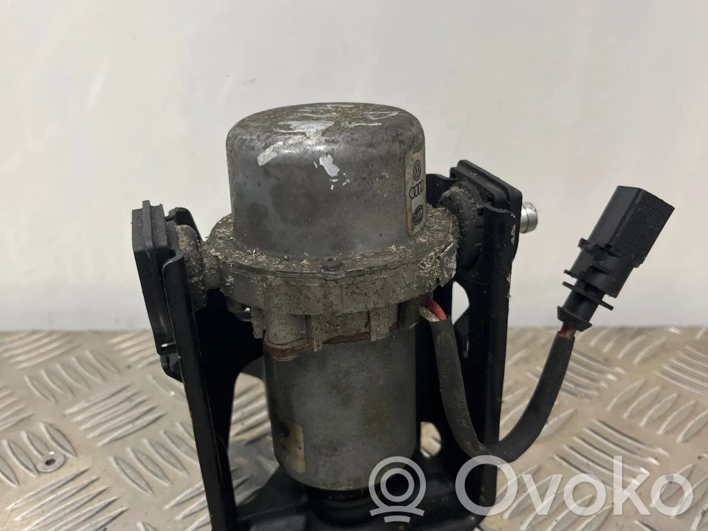 Audi A8 S8 D3 4E Bomba de vacío 