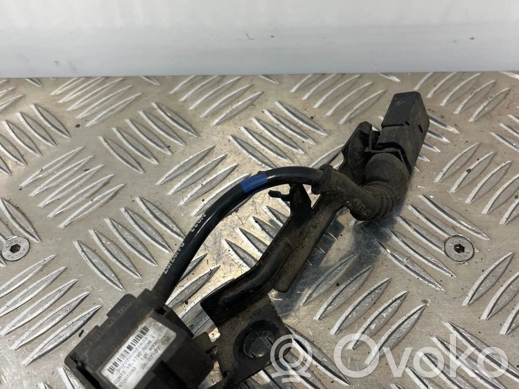 Audi A8 S8 D3 4E Acceleration sensor 