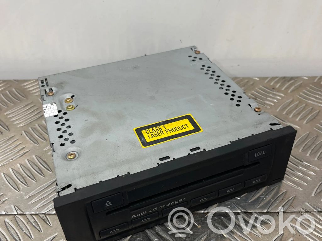 Audi A4 S4 B7 8E 8H CD/DVD mainītājs 