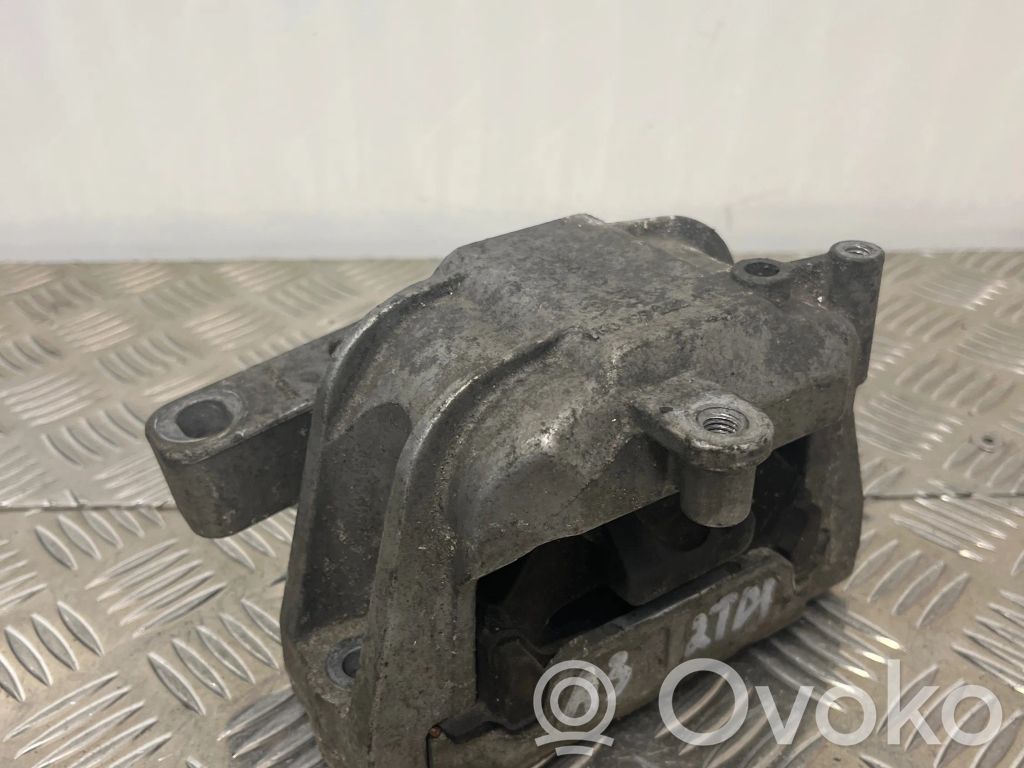 Audi A3 S3 8P Engine mount bracket 