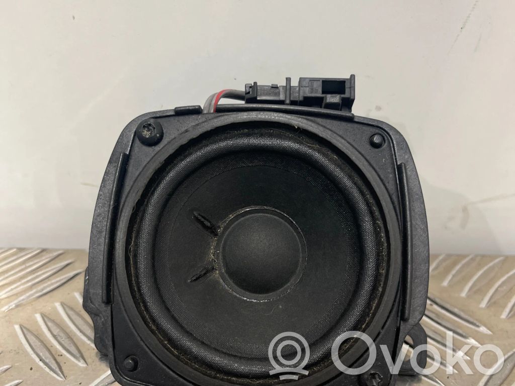 Audi A8 S8 D3 4E Altoparlante portiera anteriore 