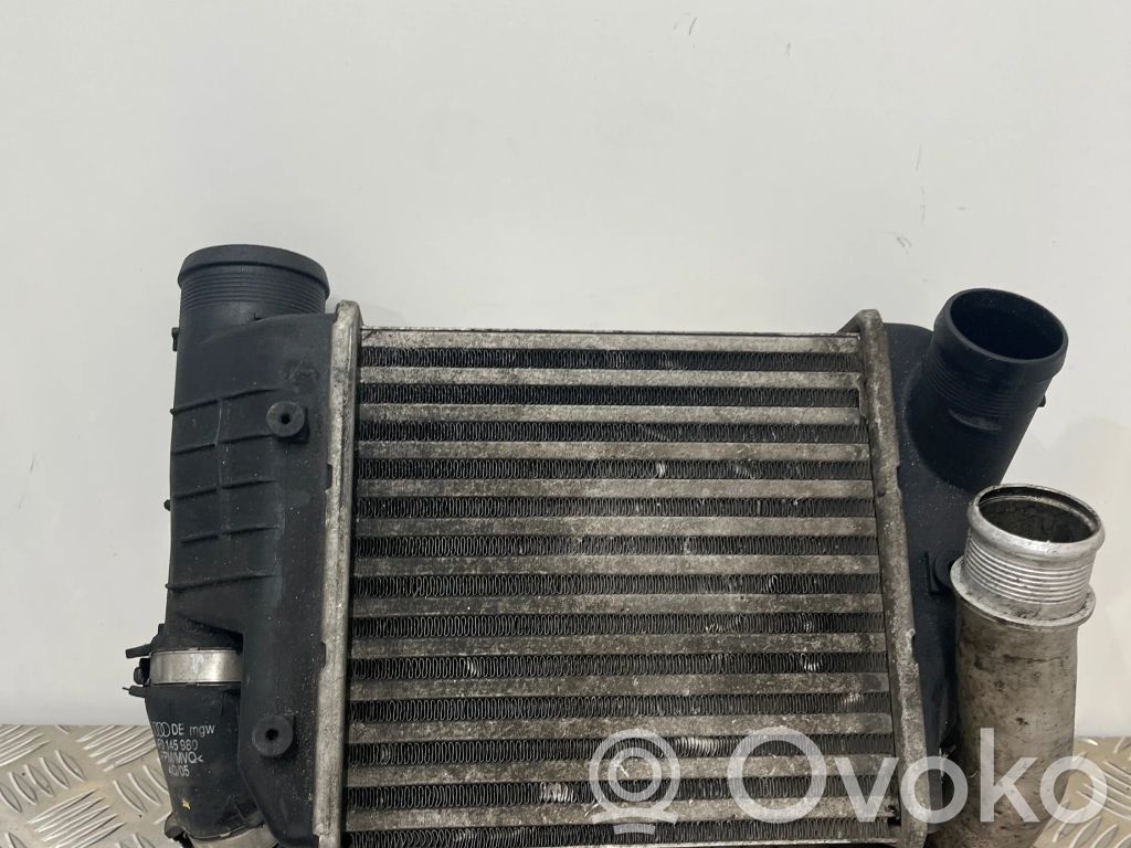 Audi A6 S6 C6 4F Interkūlerio radiatorius 