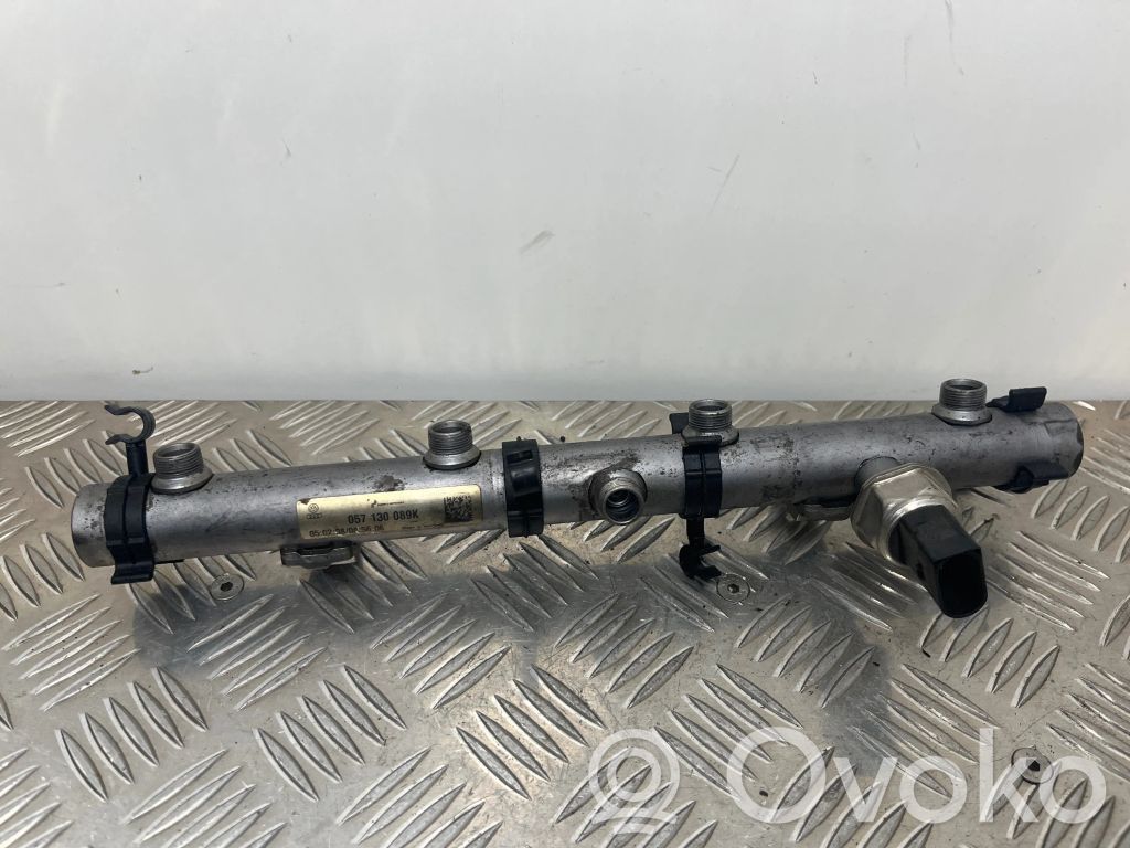 Audi A8 S8 D3 4E Polttoainepääputki 