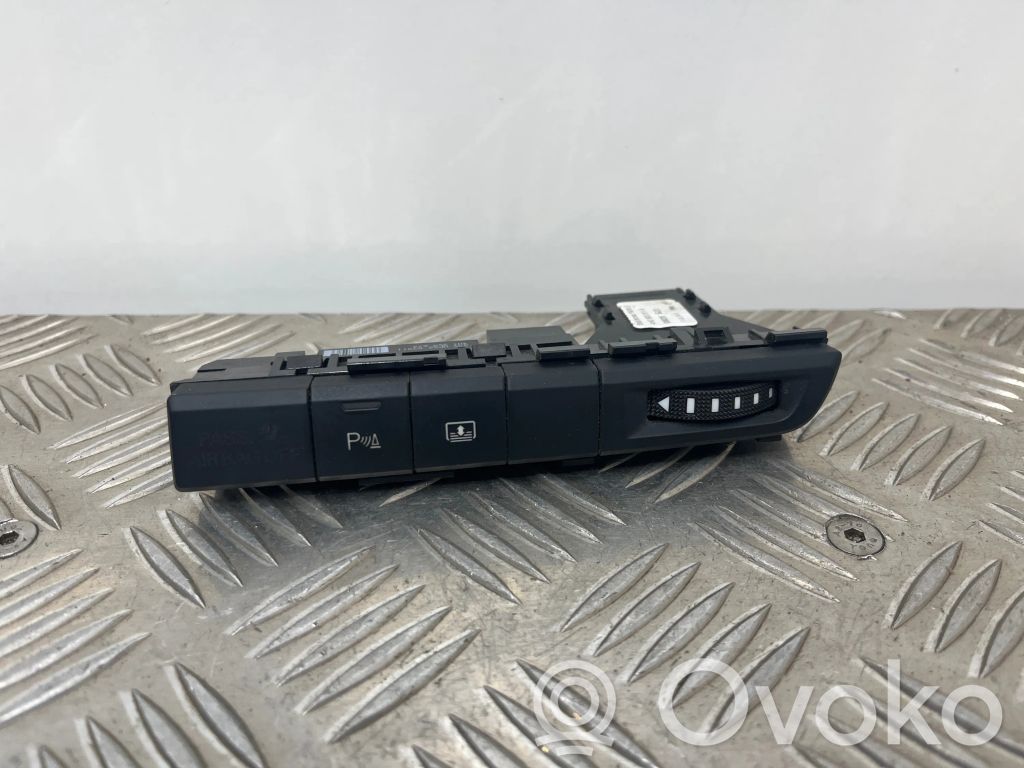 Audi A8 S8 D4 4H Commutateur de capteur de stationnement (PDC) 