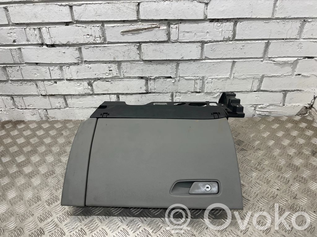 Audi Q7 4M Handschuhfach komplett 