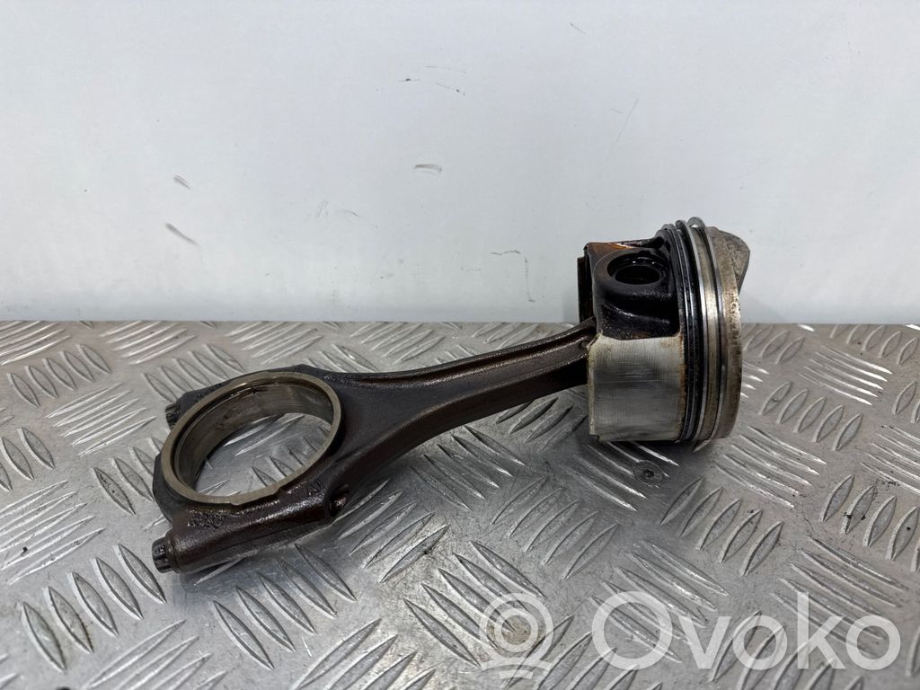Pistón con biela   R6EG,06EAD