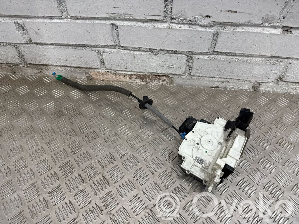 Audi A6 S6 C8 4K Priekšpusē slēdzene 