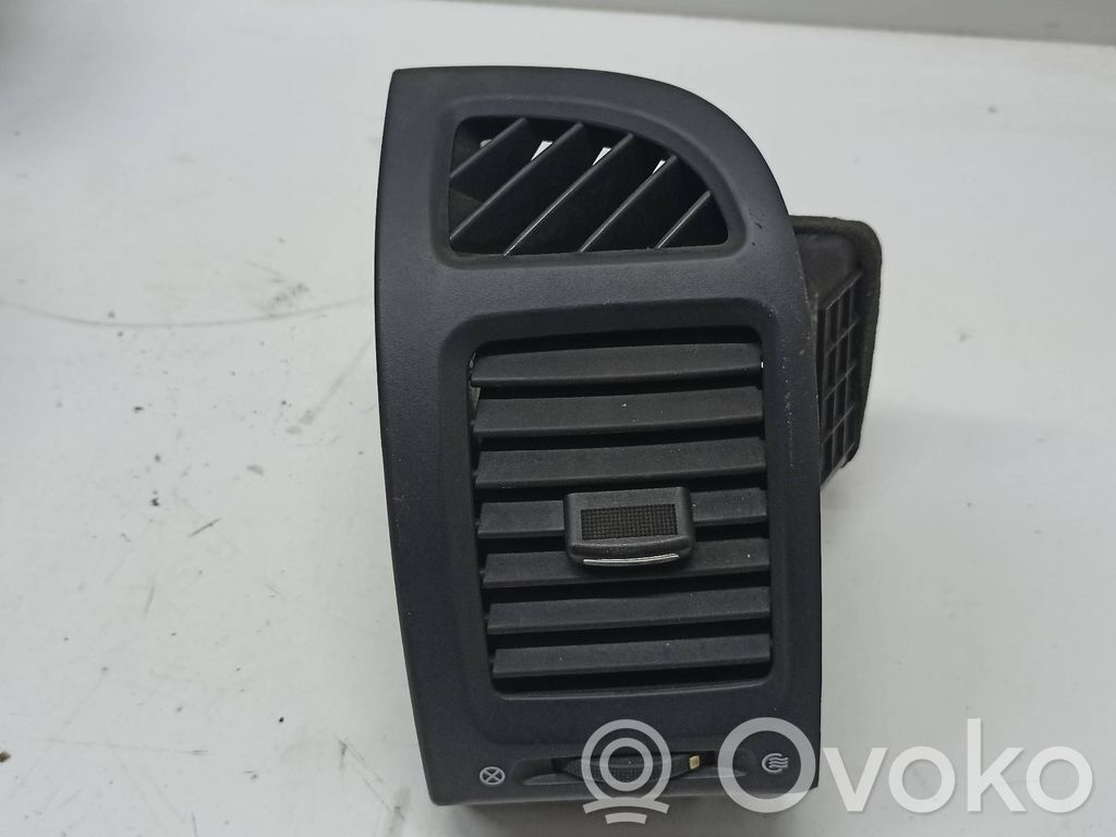 KIA Carnival Wlot / Kanał powietrza intercoolera 